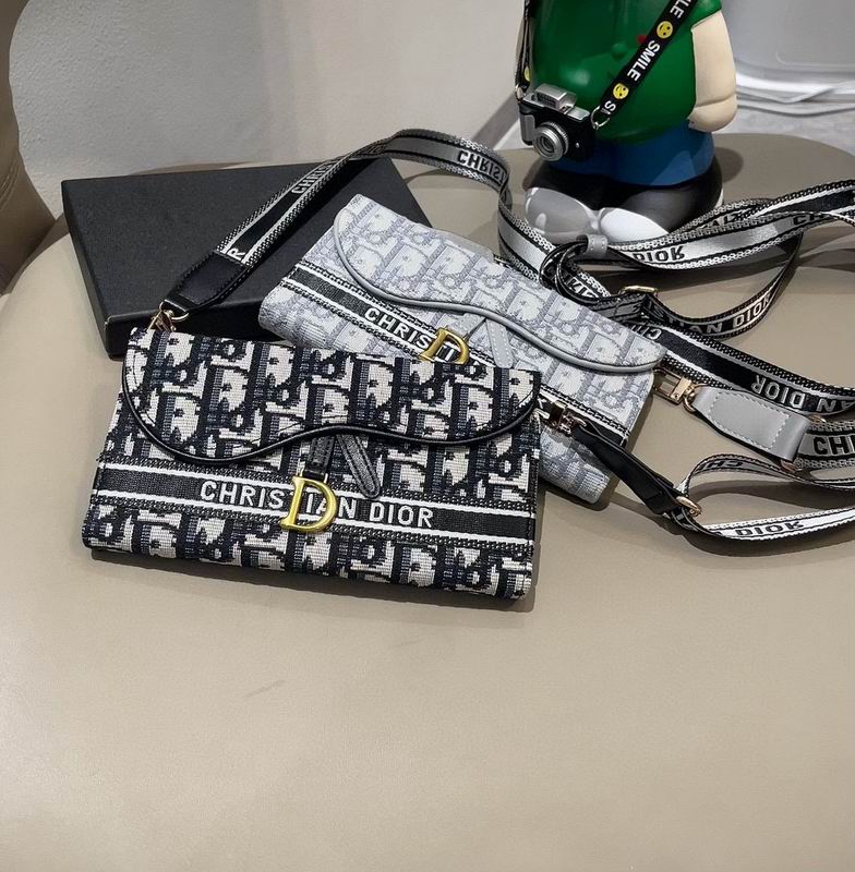 Dior iphone 13-16Pro max 031421